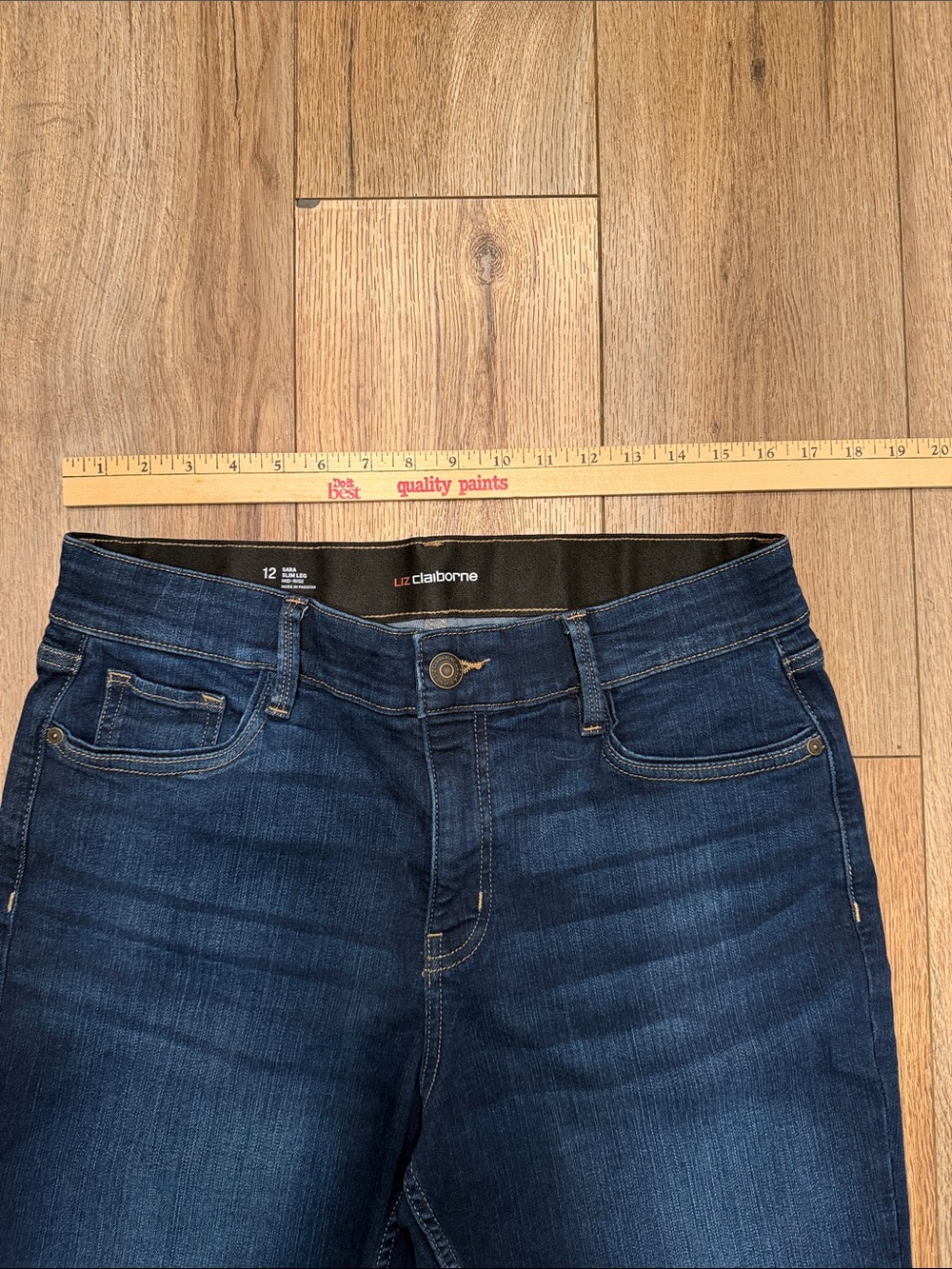 Liz Claiborne Sara Slim Leg Mid Rise Jeans Women’s Sz 12 Comfort Waist Dark Wash - Picture 3 of 8